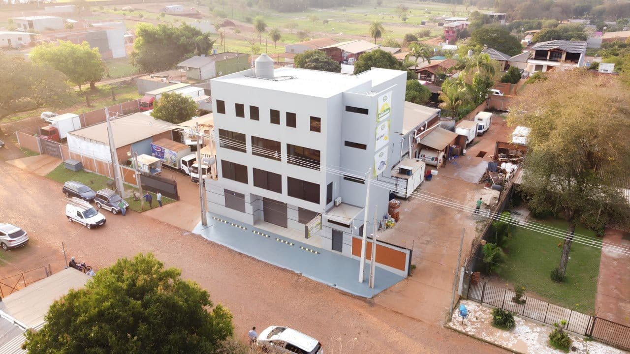 Oficina corporativa de 180 m² en alquiler | Km 9 Acaray
