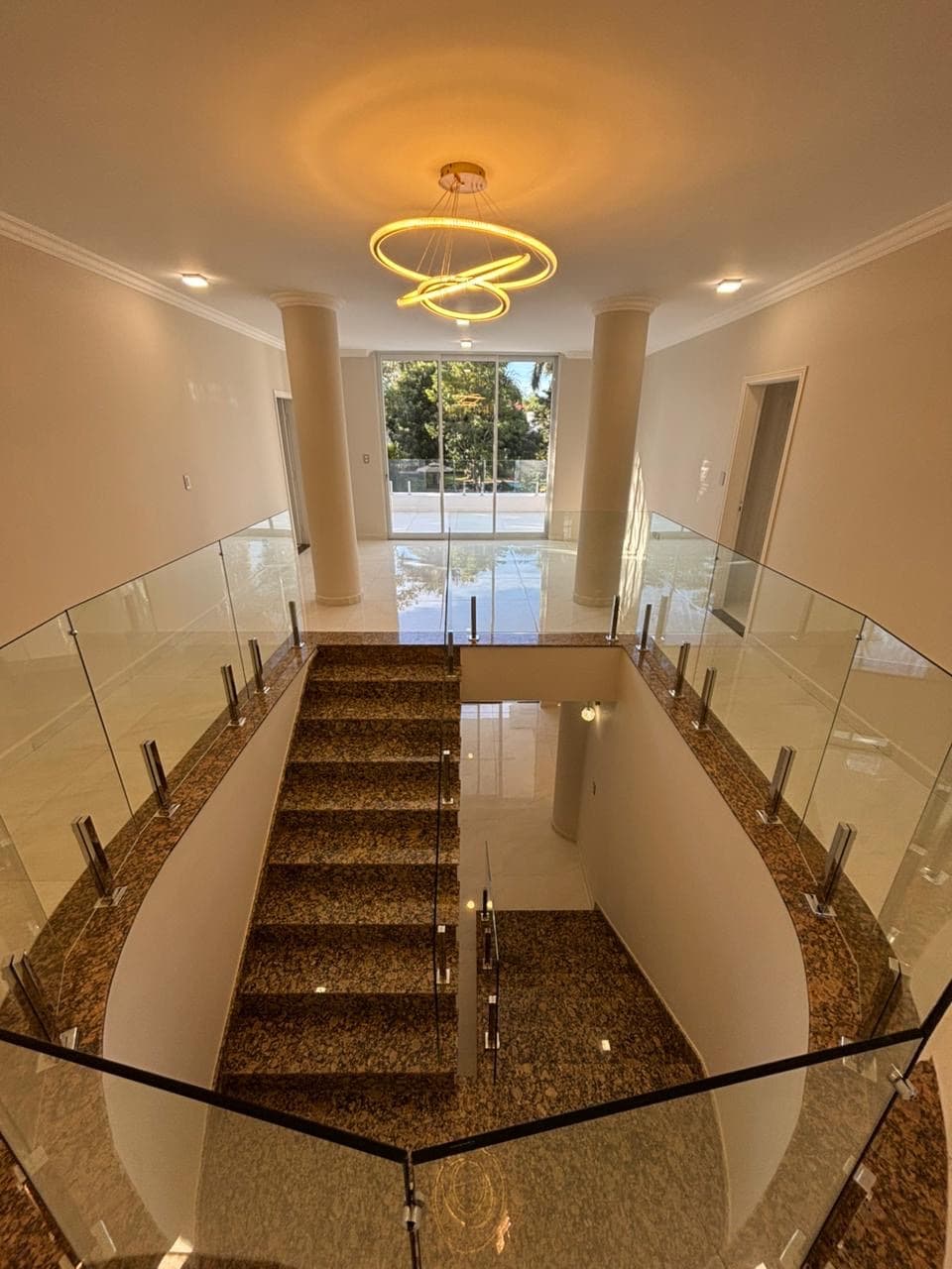 Vendo exclusiva residencia en el paraná country club‼️