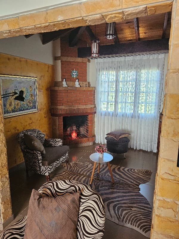 ✅SE VENDE: Exclusiva Residencia en el Corazón de Hohenau