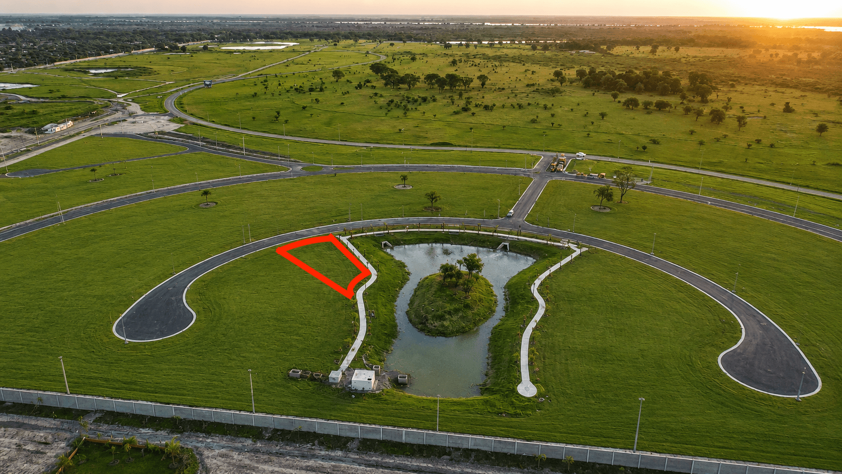 Terreno premium en esquina, con vista al agua y máxima privacidad en Aqua Delta