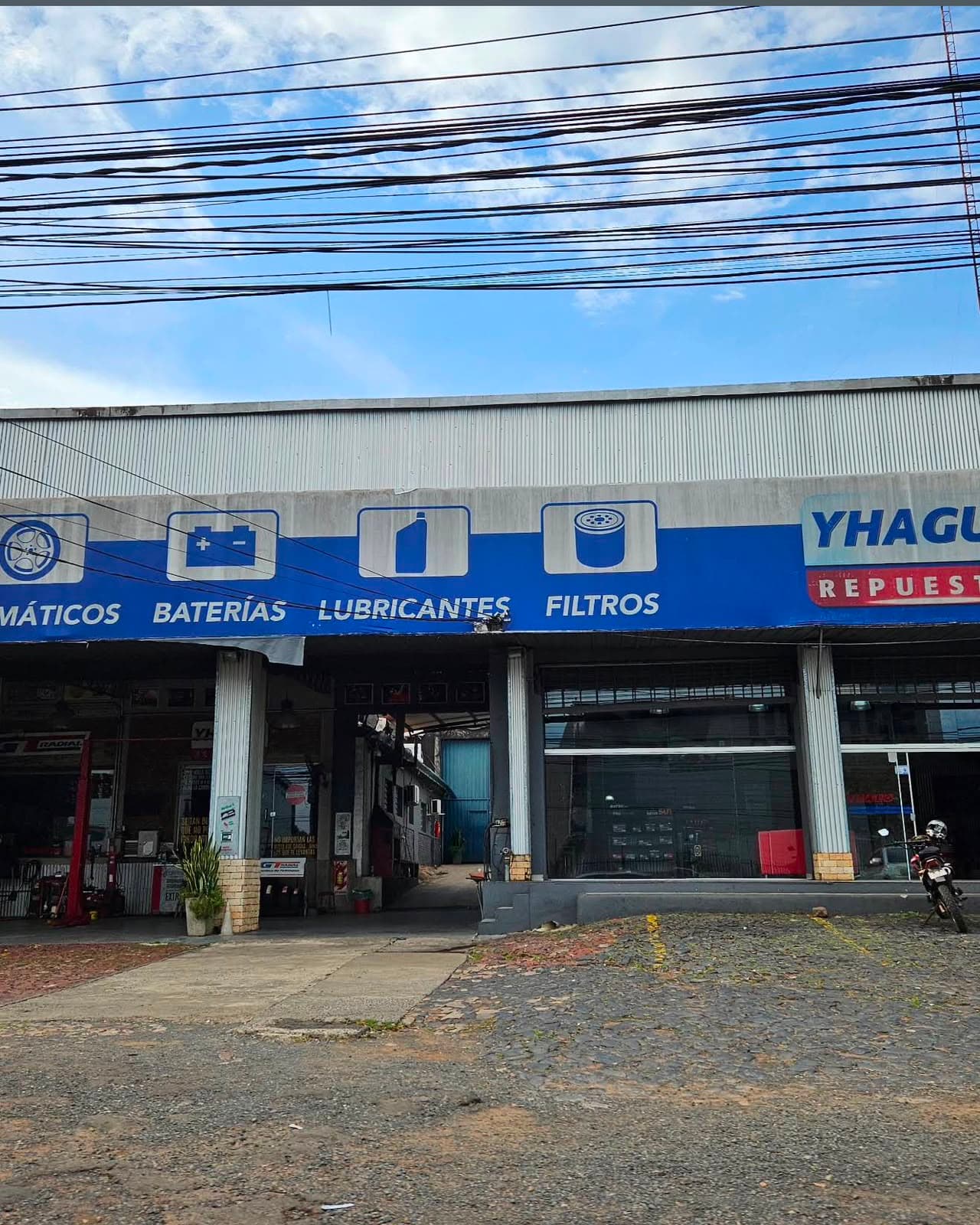 En Alquiler Importante Oficina Tinglado Comercial