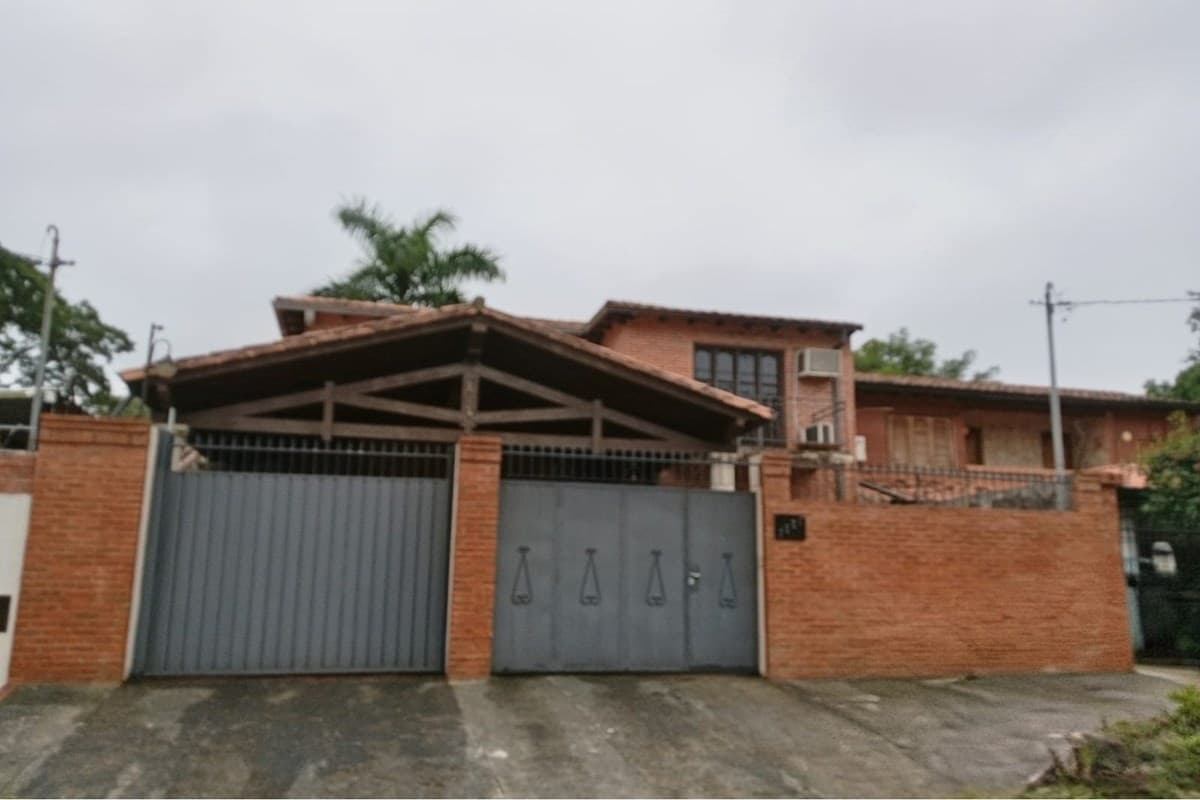 Casa-Alquiler-Mercedes Grau casi Tte Chirife, Mbachio II, Lambaré, Central