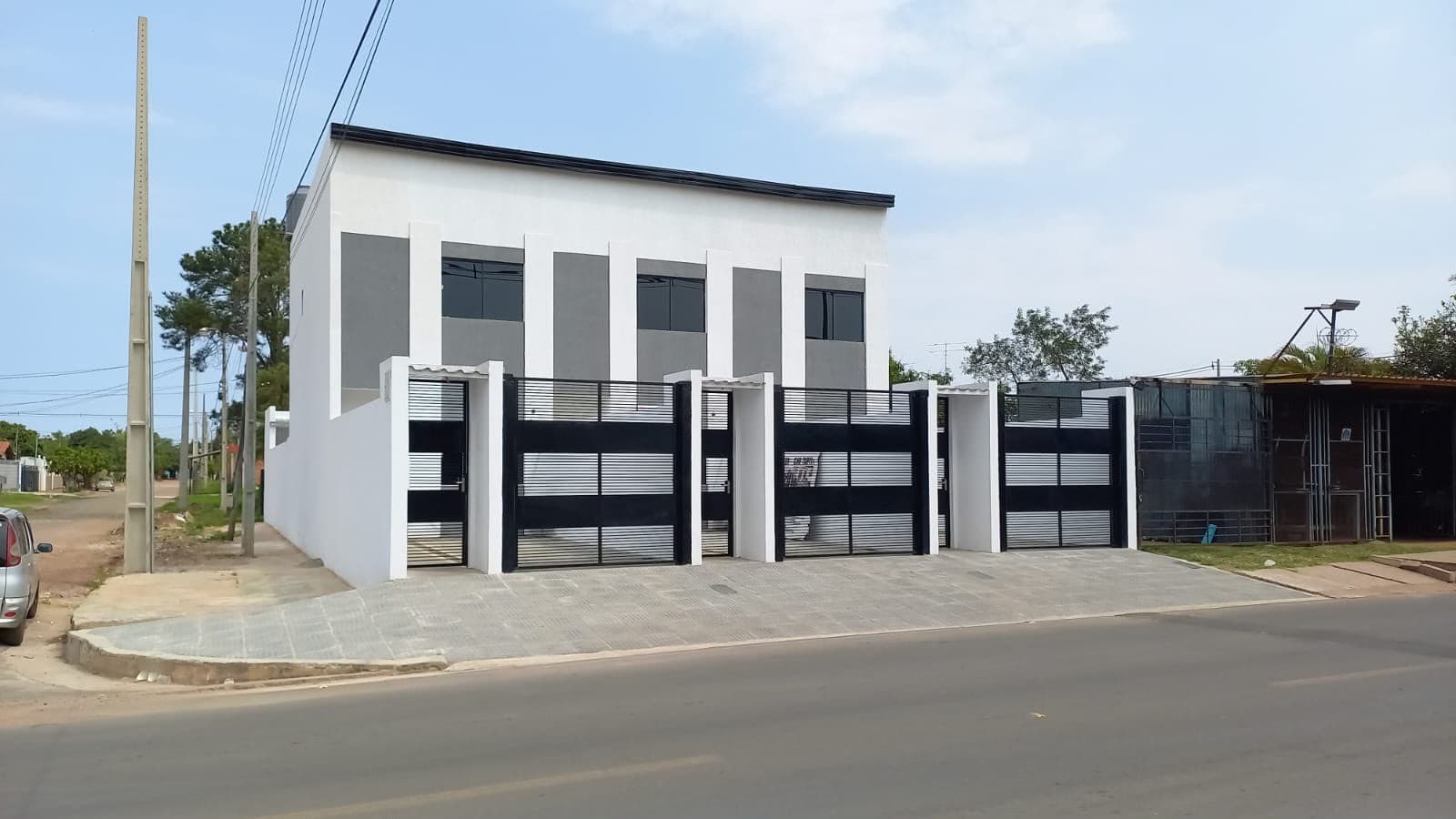 Vendo dúplex de dos dormitorios patio con piscina! En barrio san juan de San Lorenzo