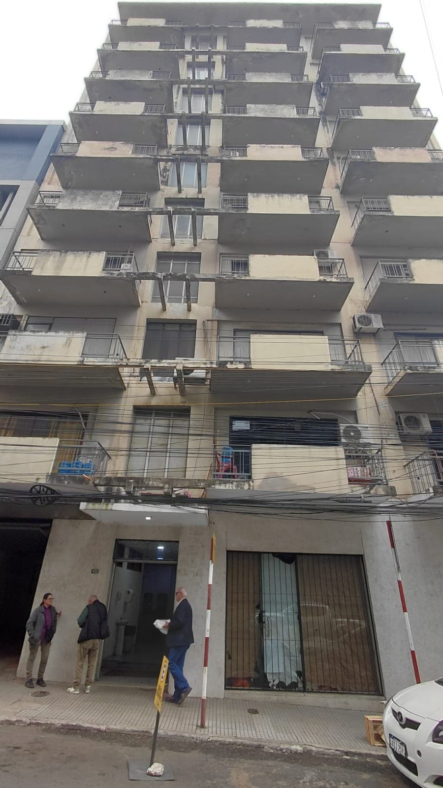 Alquiler de oficina en edificio cardinal