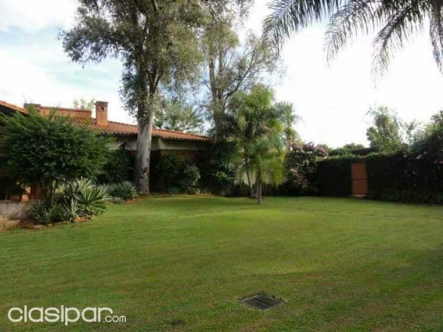 Oferto Residencia en Zona Rakiura - Luque
