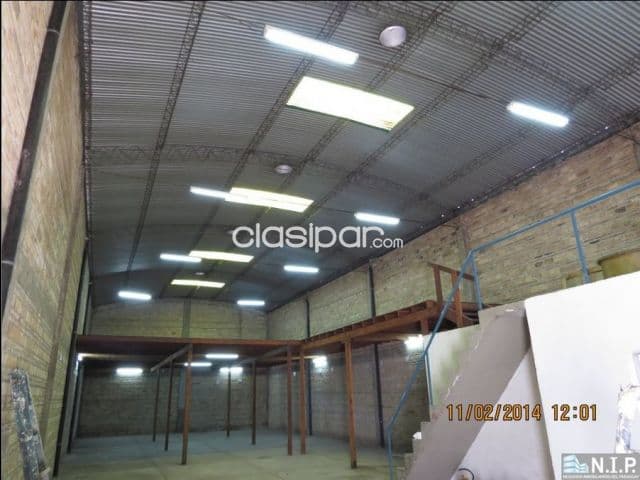 Prox. Eusebio ayala y bartolomé: 375m2 deposito + oficinas, instalación trifásica