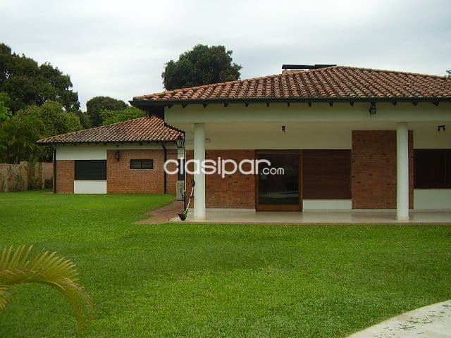 Residencia en el barrio el dorado