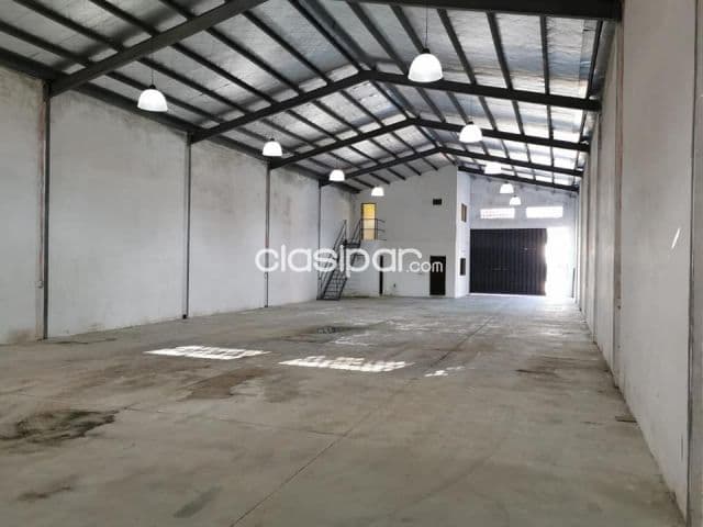 Deposito en Asunción a una cuadra de la Avda. Santa Teresa