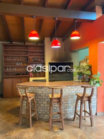 Casa en Loma Merlo Luque