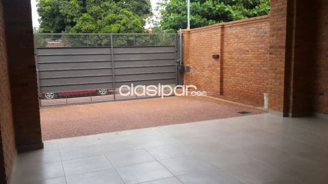 Villa aurelia – munic Asunción: Sofisticada residencia, 4 dormit, jardin, piscina