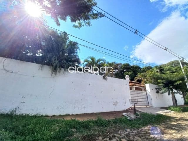 Casa en Luque barrio palma loma cod 4469