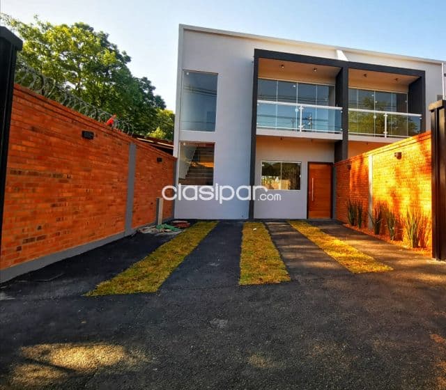 Duplex con Patio Luque