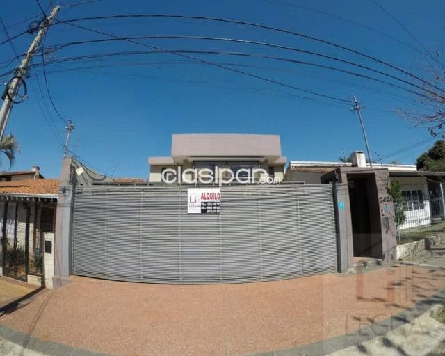 Casa de 5 dormitorios, en el barrio san cristóbal !!!