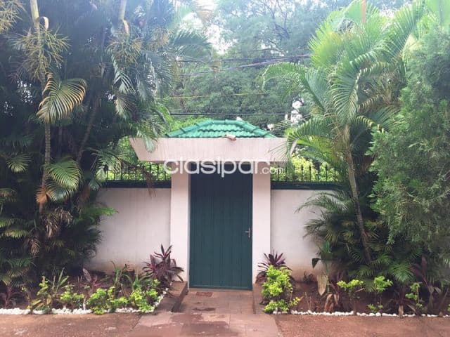 Casa en Fernando de la Mora zona norte a 50 mts2 de la avenida mariscal lopez usd 18