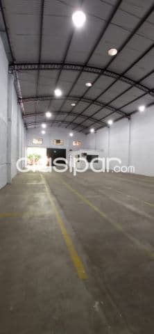 amplio Tinglado en la Ciudad de Mariano Roque Alonso