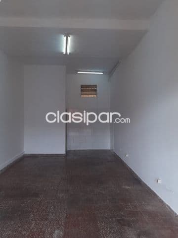 Alquilamos salón comercial ubicado en el centro de San Lorenzo - py
