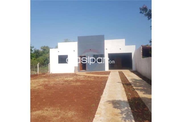 casa en el barrio Fátima de Encarnación, zona circuito: 3 habitaciones y 1 baño