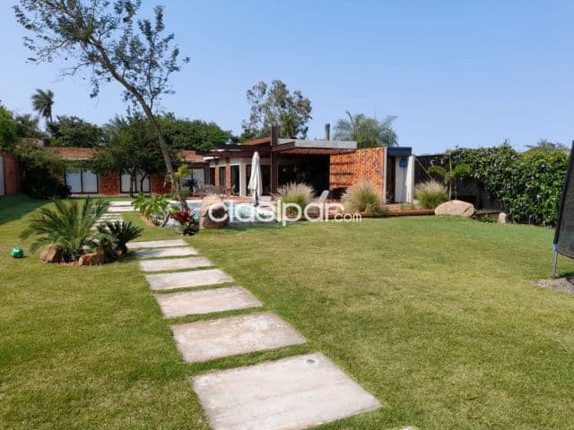 San Bernardino: A estrenar, 960m2, 4 dormit, amplio jardín + piscina, paisajismo