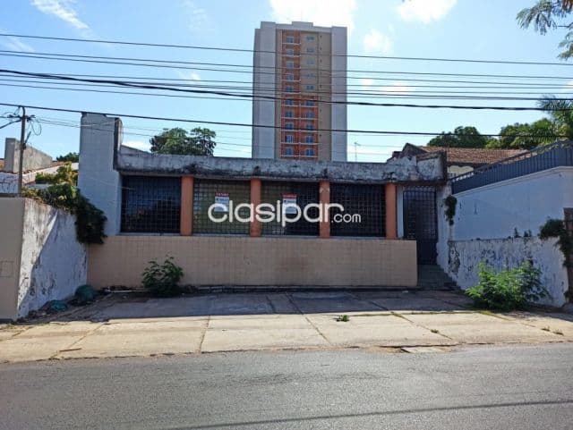 Sajonia s/ carlos antonio lopez: Alquilo deposito, 850 m2, excelente ubicación!!!