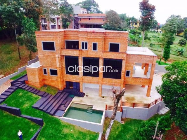 Hermosa residencia en el paraná country club!