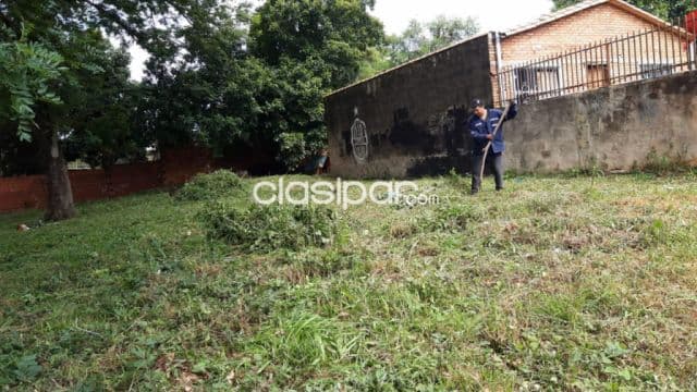 Amplio terreno en Ñemby - cañadita