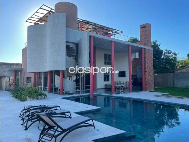 Gran residencia a estrenar en el centro de San Bernardino