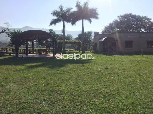 hermosa Casa Quinta en Paraguari