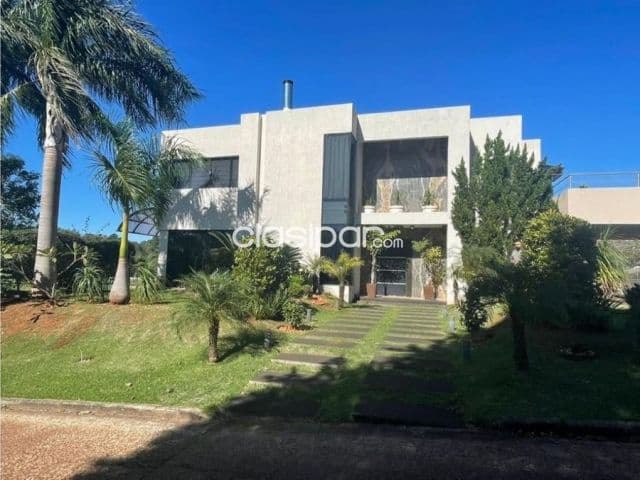 Hermosa Residencia en el Paraná Country Club