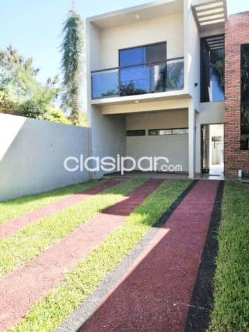 En Venta Duplex en Asuncion - Grupo Habitacional Aeropuerto - Itay V030