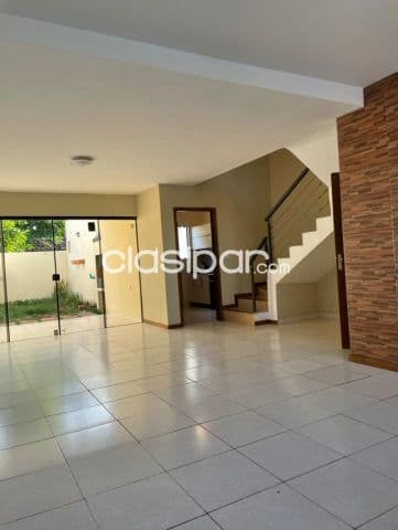 Duplex en Luque. Villa adela