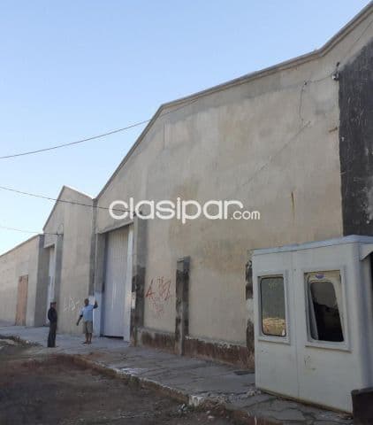 Deposito a estrenar!! Constanera – centro de Asunción, 400m2 + oficina – 10.000.000 gs