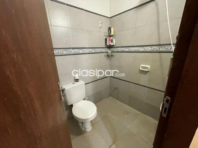 Duplex en Luque a 5 cuadras de av. Humaita de un dormit
