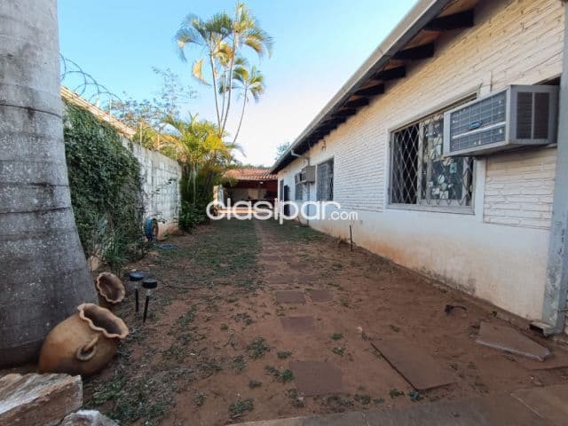 Amplia propiedad z/ hospital bautista