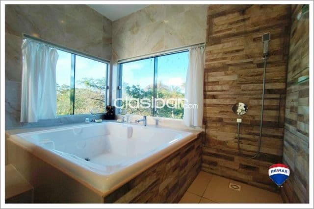 Vivienda de verano con vista al lago