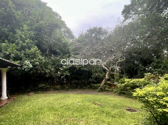 Casa Quinta en Areguá - 2.590 m2