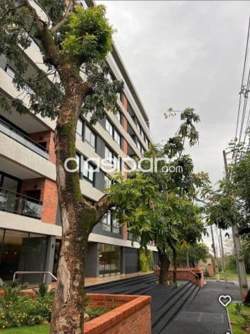 Ed. Urban ykua sati: Alquilo, 2 dormit, amplios ambientes, balcón, amenities, piscina