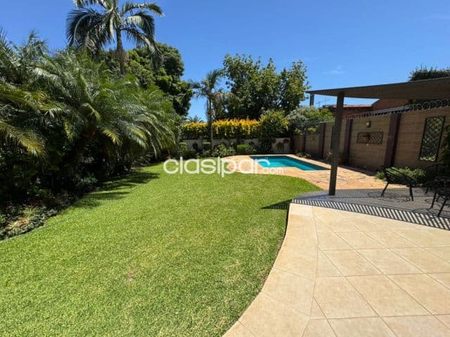 Casa en asuncion barrio manora cod 4893
