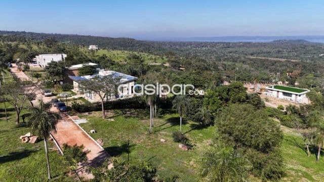 Terreno en sanber con vista directa al lago, a minutos del centro