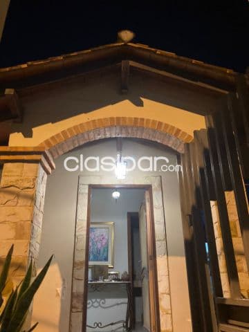 B°Jara oportunidad! Prox coleg. Francés: 10× 40 , 4 dormit, jardin- 250.000 usd!!