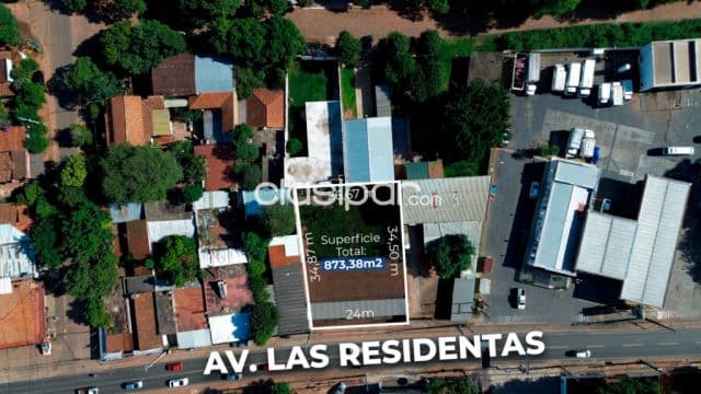 Amplio terreno con locales comerciales sobre Av. Las Residentas