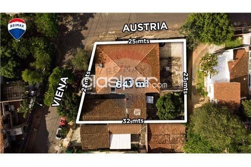 Terreno en esquina en ycua sati a tan solo 1 cuadra de san martin
