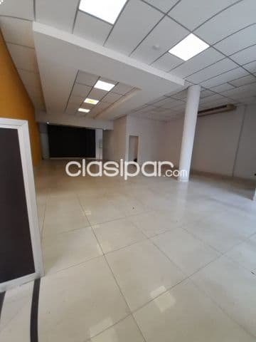 Salon comercial en asuncion barrio Villa Morra cod 5416