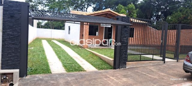 Casa a estrenar en Ñemby zona paí ñu. Cod 5084