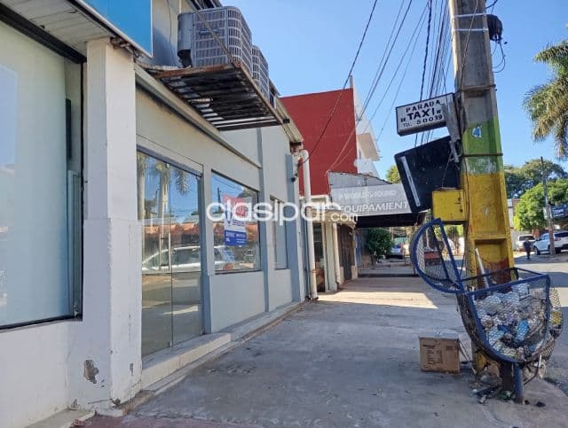 Salón Comercial en Fernando de la Mora, Zona Sur