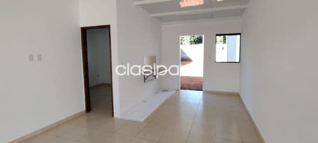 Duplex a estrenar en Luque barrio canada garay cod 5414