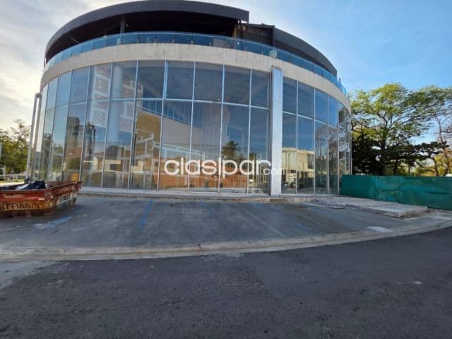 En alquiler Amplio Local comercial en Villa Morra Asunción ID 39776