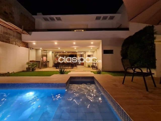 Hermosa Residencia zona Conmebol