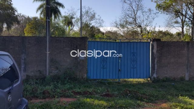Vendoooo precioso terreno de 2000 m2 a cuadras del aeropuerto!! Totalmente murallada !!