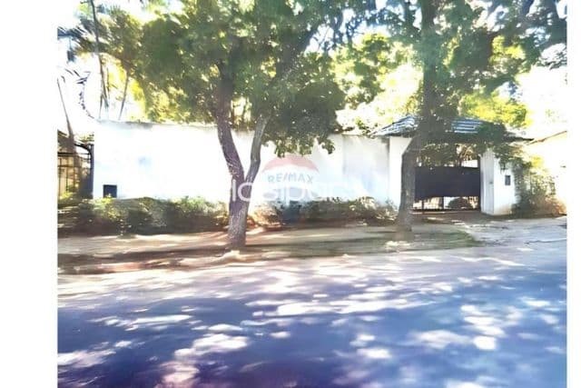 Casa/terreno a la venta en esquina en ycua sati