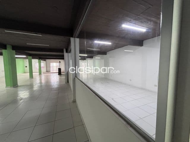 Salon en fdo. De la mora, barrio villa ofelia cod 5877